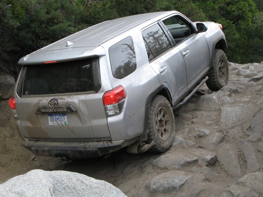  Toyota 4Runner 2010 года  (фото 67 из 84)